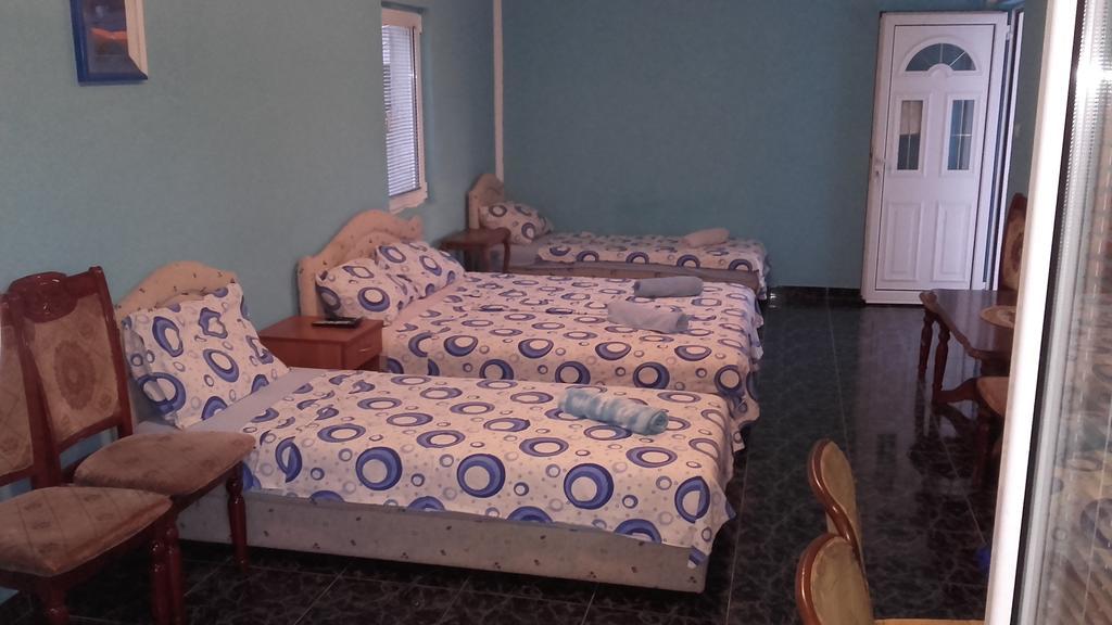 Guest House Dragomir Сутоморе Номер фото