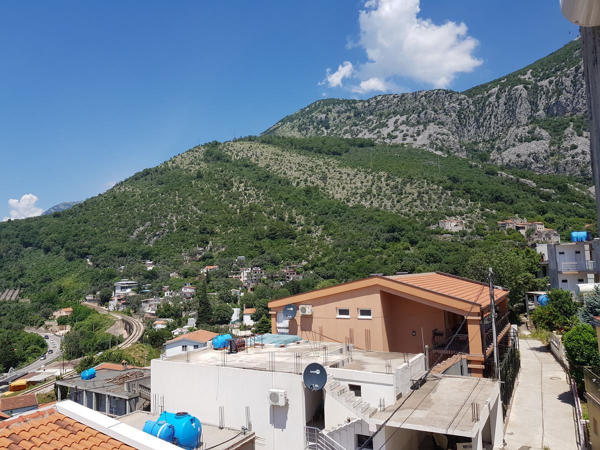 Guest House Dragomir Сутоморе Екстер'єр фото